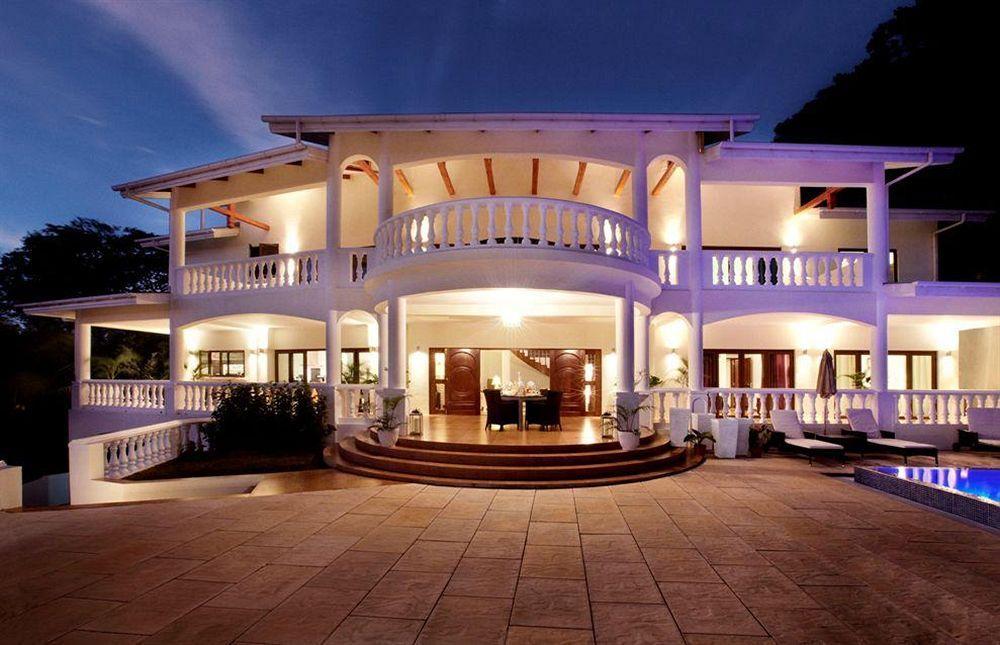 Petit Amour Villa Glacis  Exteriör bild