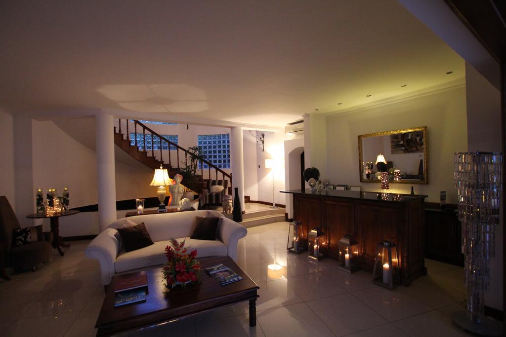 Petit Amour Villa Glacis  Exteriör bild